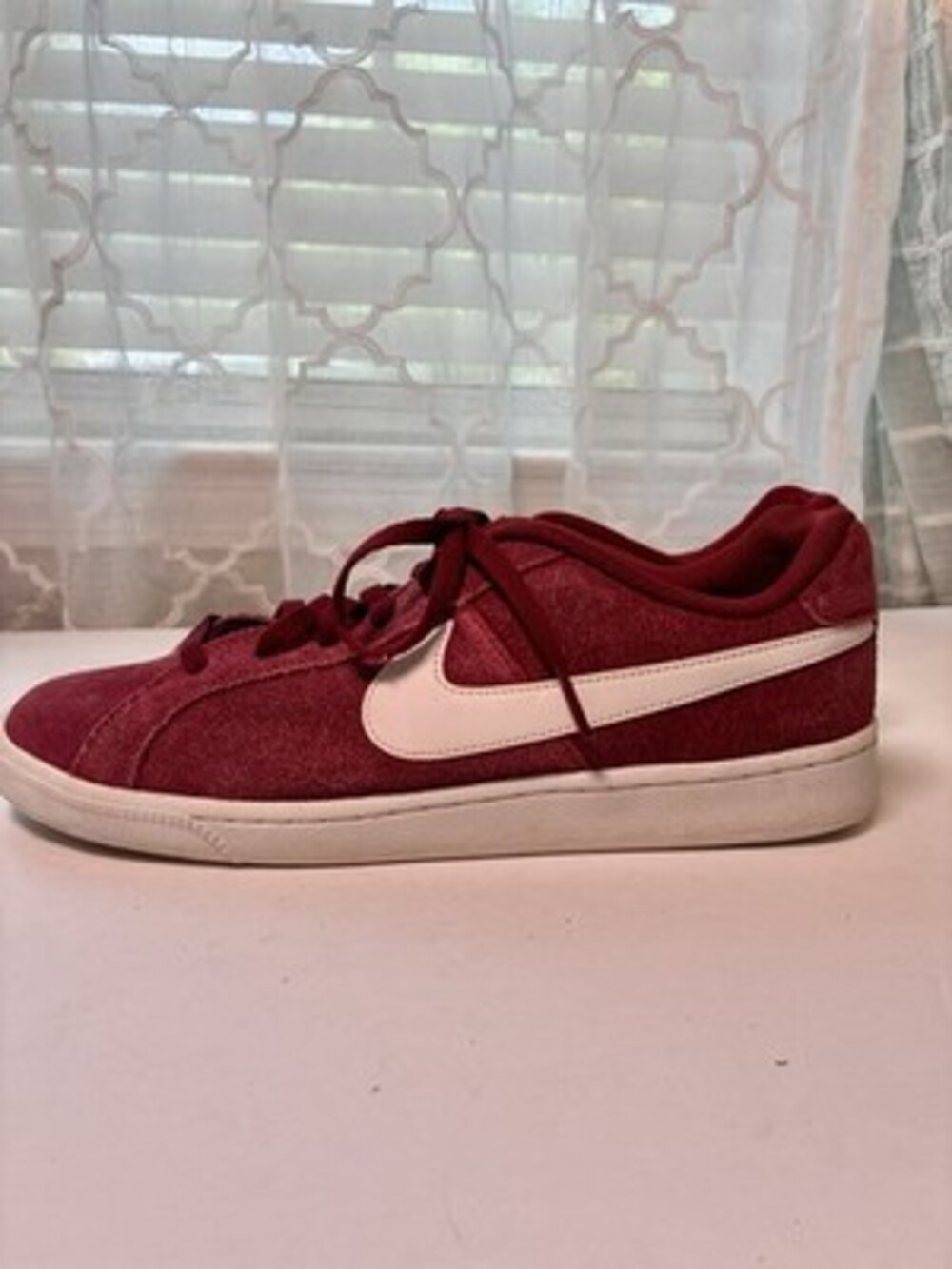 Nike Court Royale Suede Men’s 9.5 Maroon Red Casual Sneakers Low Top Shoes